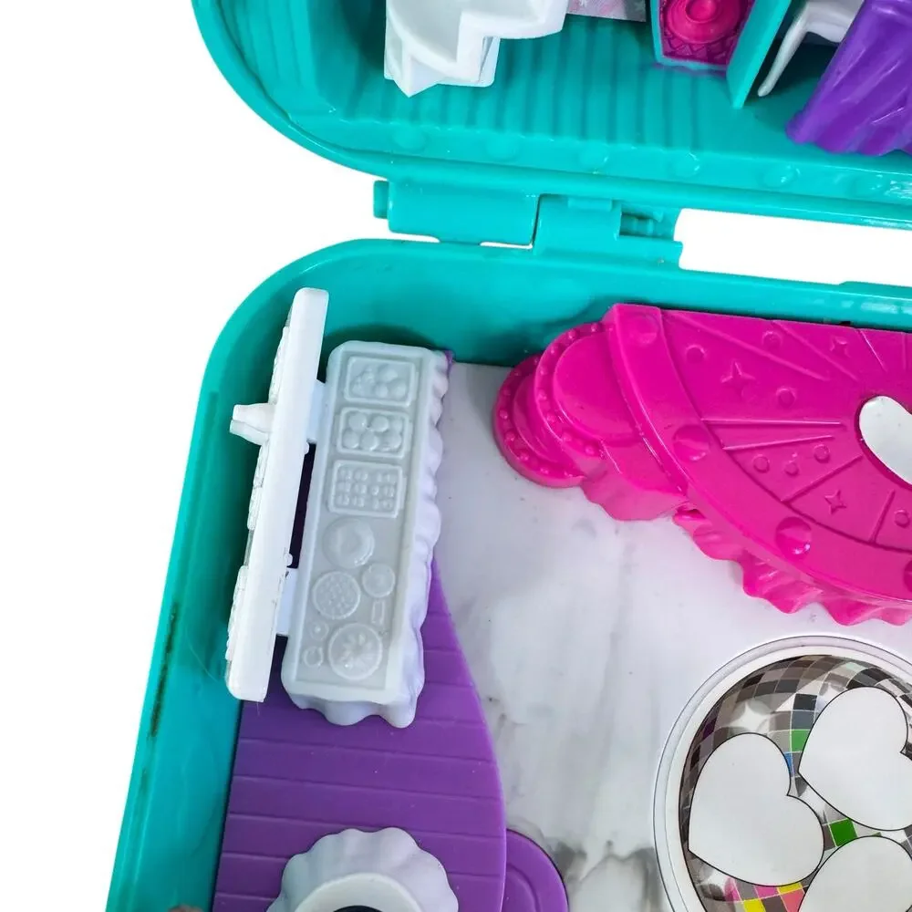 Polly Pocket‎ 2017 Hidden Places Dance-Par-taay! Playset